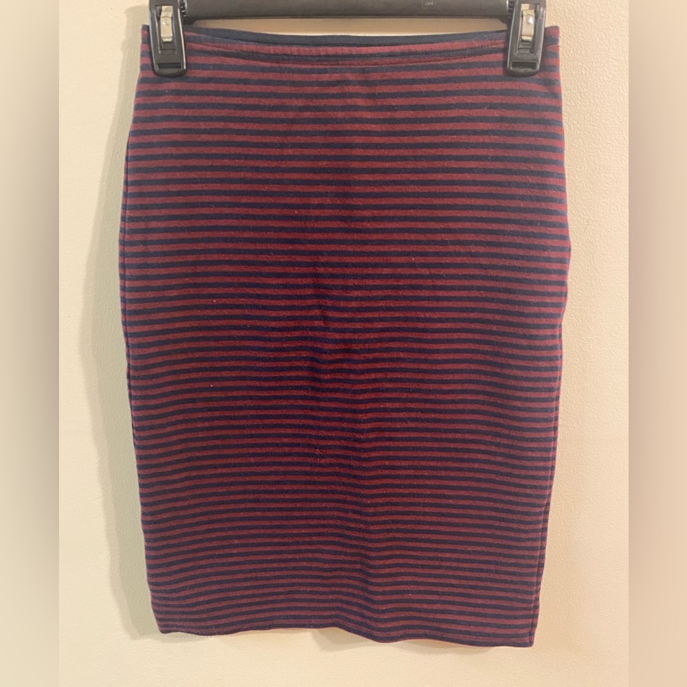 Womens Abercrombie & Fitch Blue Maroon Striped Pencil Skirt Size Small‎